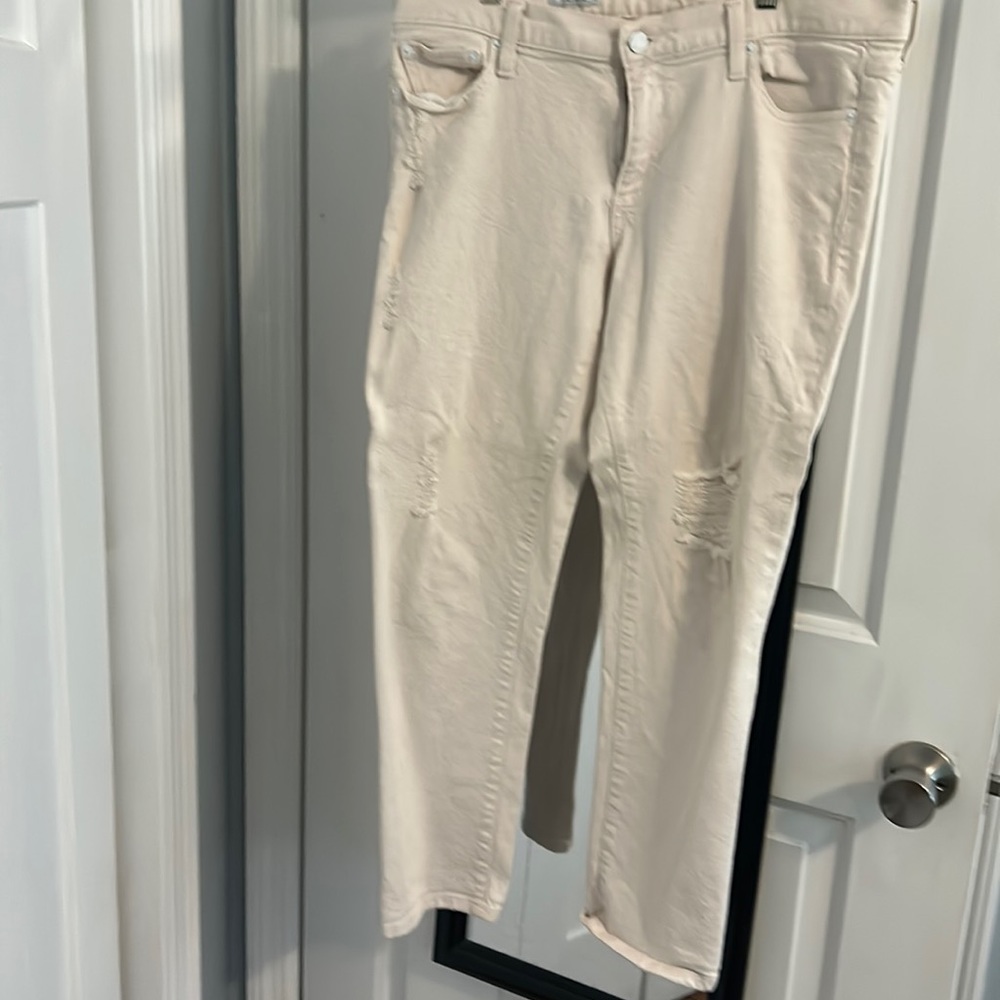 Gap girlfriend Jean. Soft light pink. Distressing size 30.